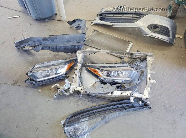 3CZRU6H50NM760703 2022 HONDA HR-V Silver Widok komory silnika