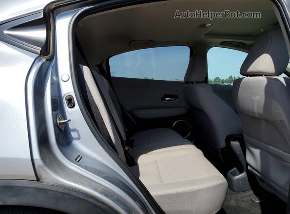 3CZRU6H54HM716210 2017 HONDA HR-V Silver Вид задньої частини салону