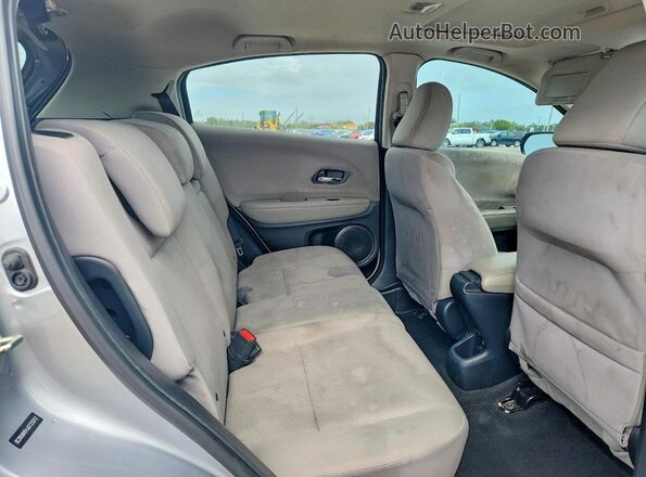 3CZRU6H54JG723372 2018 HONDA HR-V Silver უკანა სავარძლების ხედი