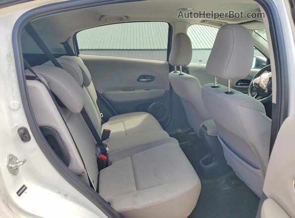 3CZRU6H55JM708624 2018 HONDA HR-V Белый Вид задней части салона