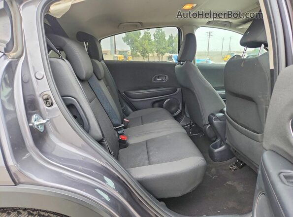 3CZRU6H55NM708032 2022 HONDA HR-V Gray Rear interior view