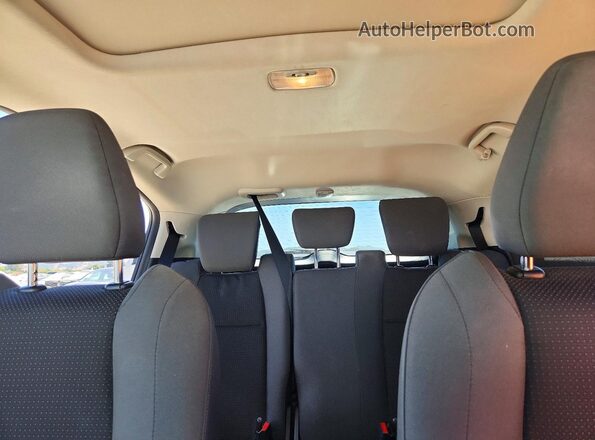 3CZRU6H56KM727524 2019 HONDA HR-V White Rear seats view