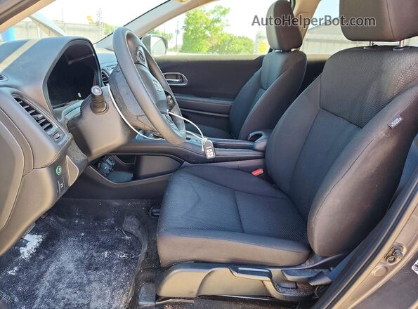 3CZRU6H57HM706030 2017 HONDA HR-V Gray Вид салону спереду