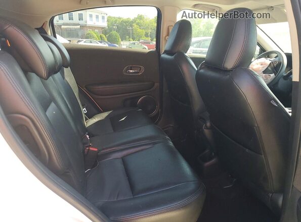 3CZRU6H57NM739749 2022 HONDA HR-V White Вид задньої частини салону