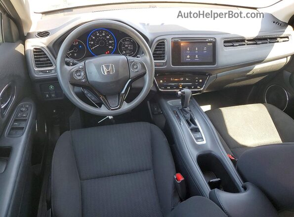 3CZRU6H58JG717364 2018 HONDA HR-V Gray Dashboard view