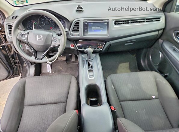 3CZRU6H5XHM706832 2017 HONDA HR-V Black Dashboard view