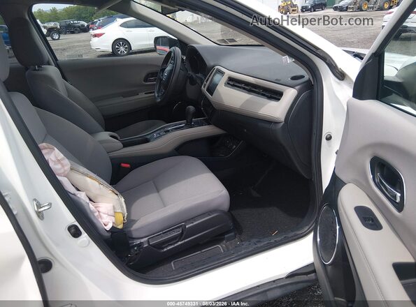 3CZRU6H5XJM725922 2018 HONDA HR-V White Front interior view