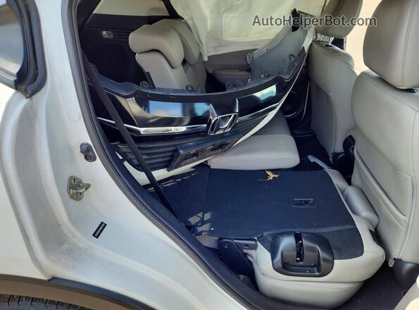 3CZRU6H71HM703979 2017 HONDA HR-V White Вид задніх сидінь