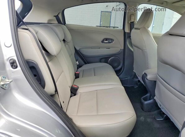 3CZRU6H72MM710188 2021 HONDA HR-V Silver Вид задньої частини салону
