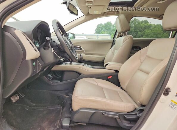 3CZRU6H76GM711901 2016 HONDA HR-V White Front interior view