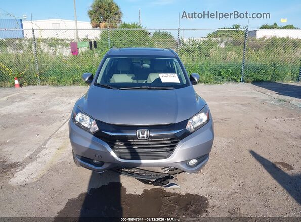 3CZRU6H77HM718695 2017 HONDA HR-V Серебряный Вид спереди