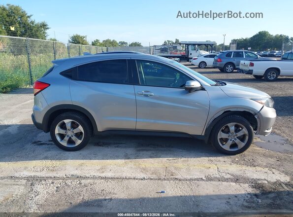 3CZRU6H77HM718695 2017 HONDA HR-V Серебряный Вид щитка приборов