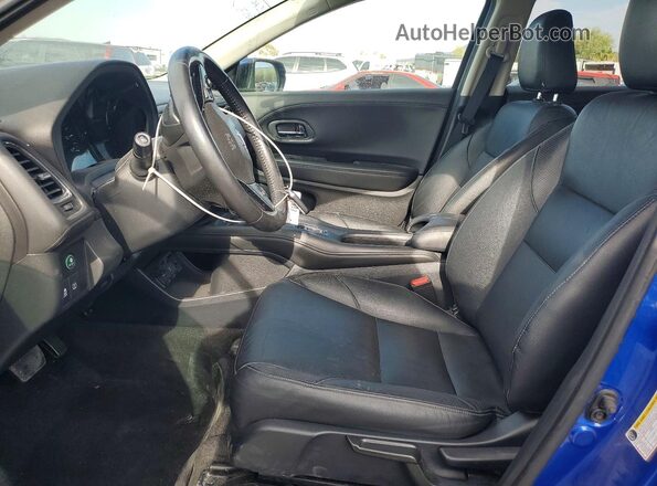 3CZRU6H7XJM717126 2018 HONDA HR-V Blue Вид салону спереду