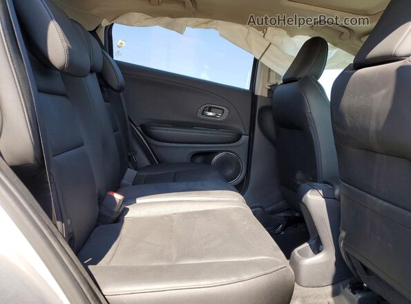 3CZRU6H97KM710671 2019 HONDA HR-V Silver Вид задньої частини салону