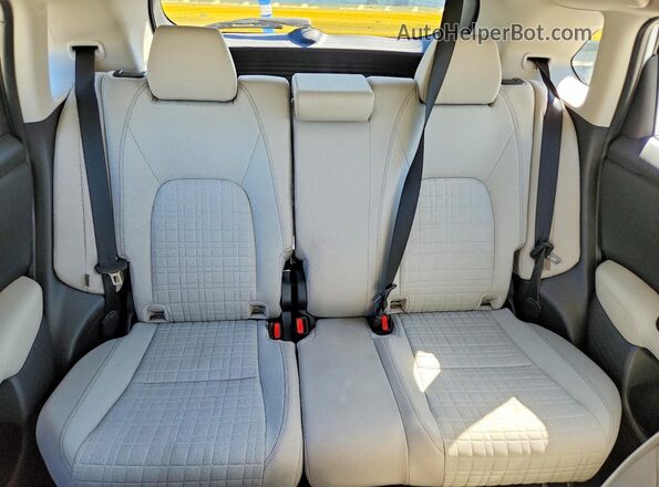 3CZRZ1H33SM710490 2025 HONDA HR-V White უკანა სავარძლების ხედი