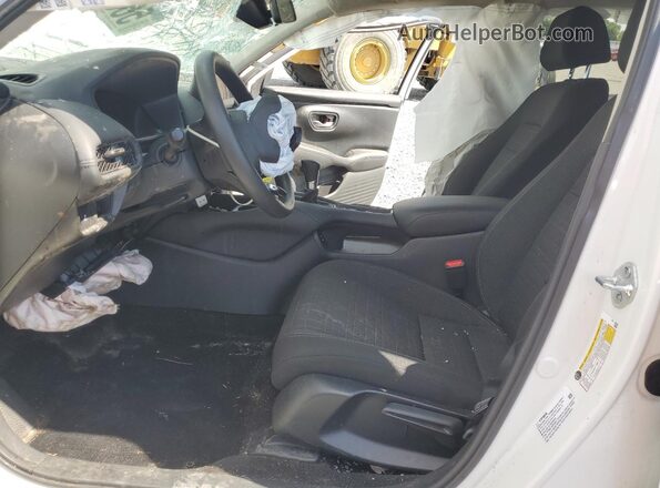 3CZRZ1H33TM723323 2026 HONDA HR-V White Widok wnętrza z przodu