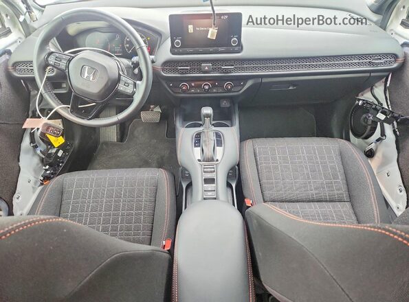 3CZRZ1H53RM728998 2024 HONDA HR-V White Dashboard view