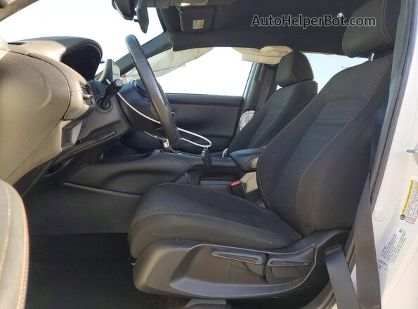 3CZRZ1H55PM733861 2023 HONDA HR-V Белый Вид салона спереди