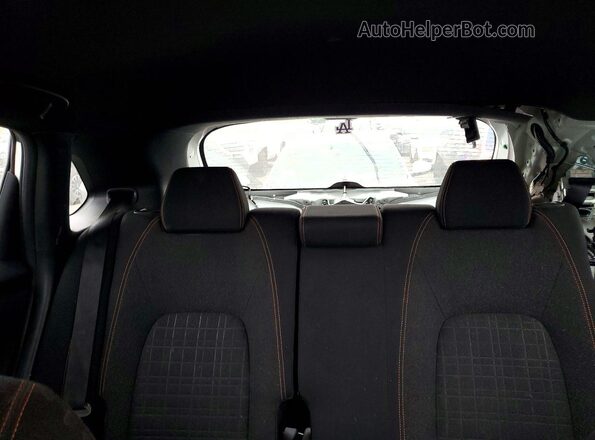 3CZRZ1H58PM705861 2023 HONDA HR-V White Հետևի նստատեղերի տեսք