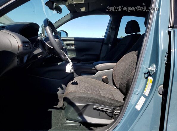 3CZRZ1H5XRM705069 2024 HONDA HR-V Teal Вид салону спереду