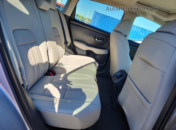 3CZRZ1H7XPM727068 2023 HONDA HR-V Silver Вид задньої частини салону