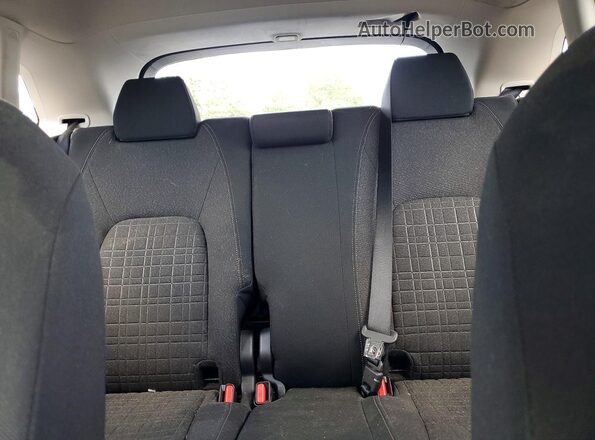 3CZRZ2H33PM741042 2023 HONDA HR-V White Вид задніх сидінь