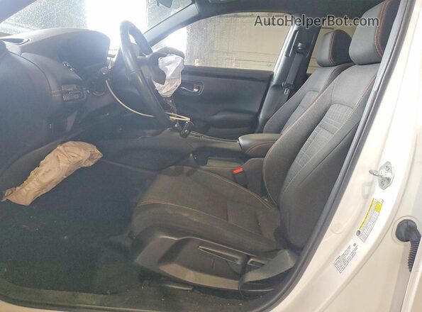 3CZRZ2H50PM717055 2023 HONDA HR-V White Вид салону спереду