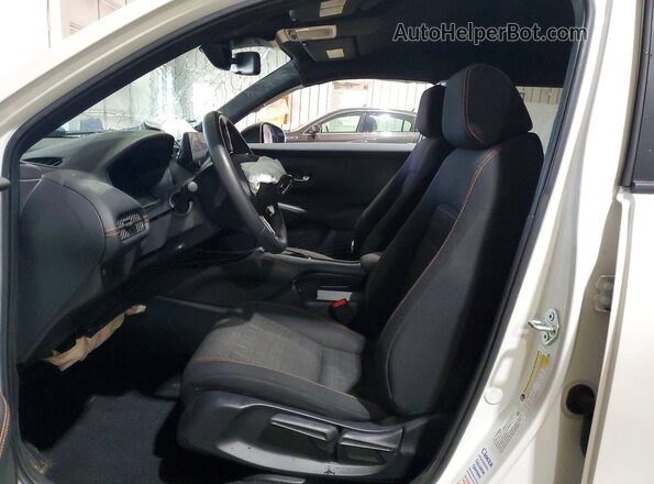 3CZRZ2H50RM781471 2024 HONDA HR-V White Widok wnętrza z przodu