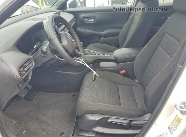 3CZRZ2H52TM754280 2026 HONDA HR-V White Front interior view