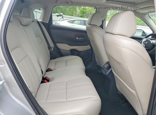 3CZRZ2H72SM726978 2025 HONDA HR-V Silver Widok tylnych siedzeń