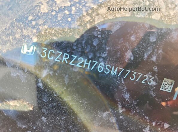 3CZRZ2H76SM773723 2025 HONDA HR-V White Engine compartment view