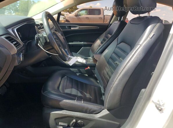 3FA6P0CD0KR117333 2019 FORD FUSION White Вид салону спереду