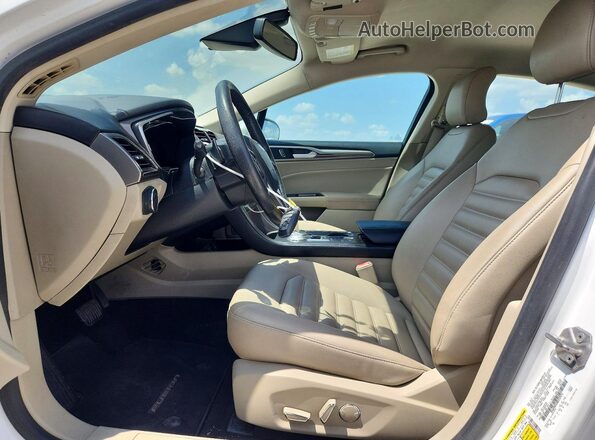 3FA6P0CD2KR252572 2019 FORD FUSION White Front interior view