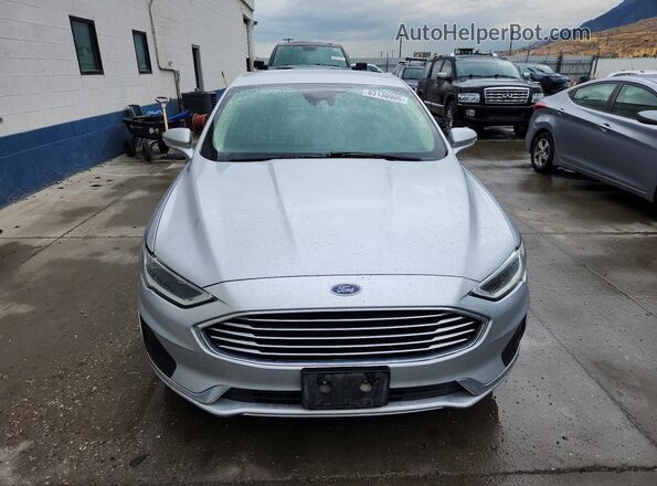 3FA6P0CD5KR181951 2019 FORD FUSION Серебряный Вид спереди