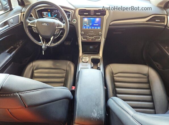 3FA6P0CD9LR188810 2020 FORD FUSION Синий Вид панели приборов