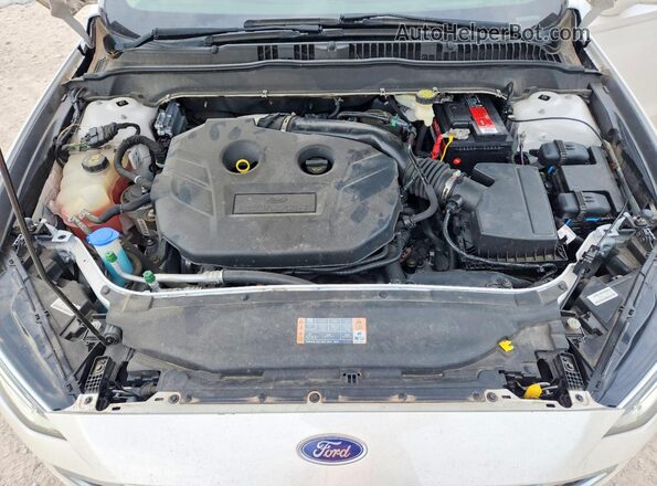 3FA6P0D92HR199813 2017 FORD FUSION White Rear interior view