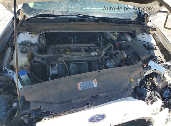 3FA6P0G71HR221200 2017 FORD FUSION White Widok wnętrza z tyłu