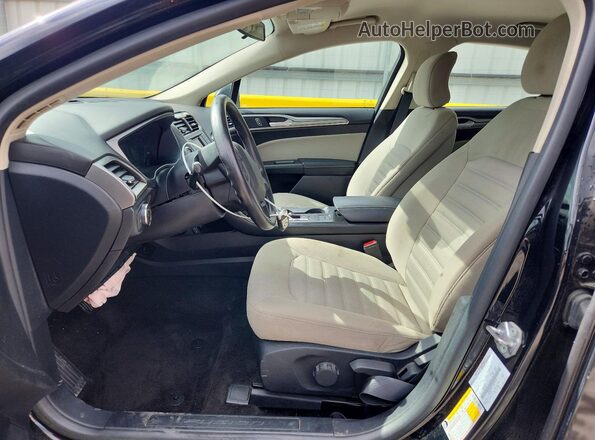 3FA6P0G71JR195137 2018 FORD FUSION Black Front interior view
