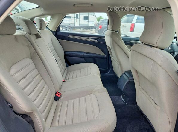 3FA6P0G71JR195137 2018 FORD FUSION Black Rear seats view