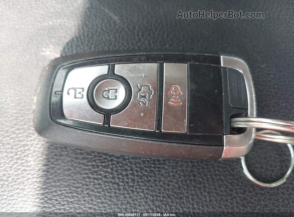 3FA6P0G72JR193655 2018 FORD FUSION Red Widok deski rozdzielczej