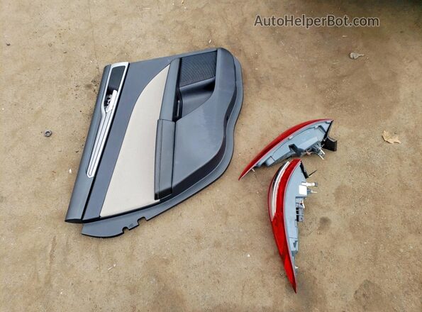 3FA6P0G72LR227810 2020 FORD FUSION Blue Engine compartment view