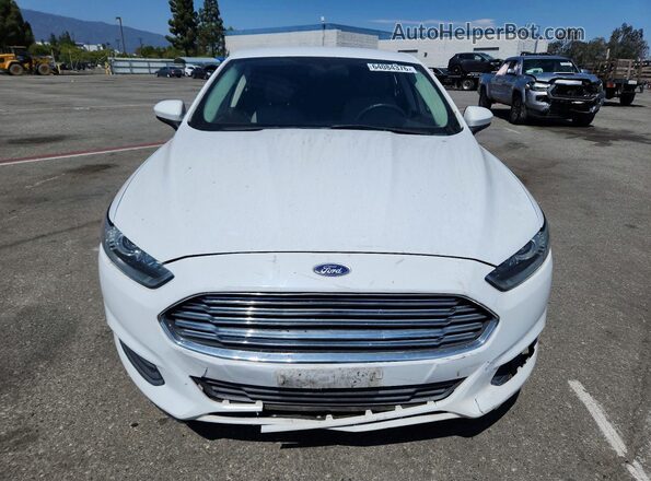 3FA6P0G73GR126877 2016 FORD FUSION White Vista frontal