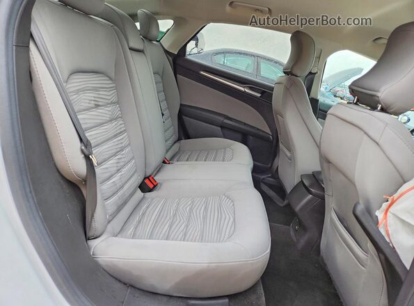 3FA6P0G73GR369153 2016 FORD FUSION White Вид задніх сидінь
