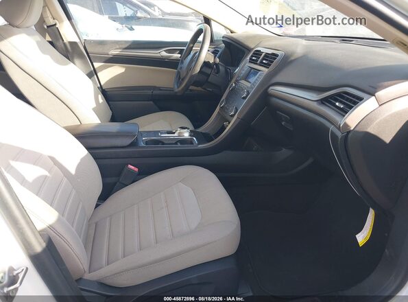 3FA6P0G74LR176388 2020 FORD FUSION White Front interior view