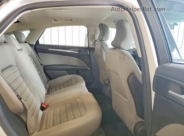 3FA6P0G75GR339121 2016 FORD FUSION Белый Вид задних сидений