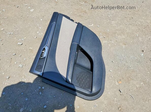 3FA6P0G75JR167597 2018 FORD FUSION Silver Engine compartment view