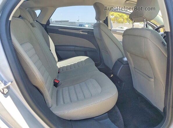 3FA6P0G75JR167597 2018 FORD FUSION Silver Rear seats view