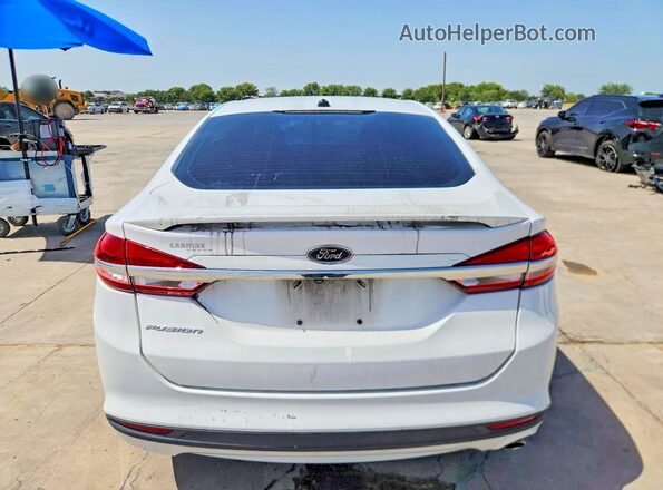 3FA6P0G77JR136304 2018 FORD FUSION White Հետևի տեսք