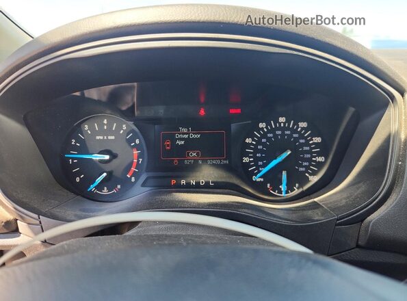 3FA6P0G77LR234011 2020 FORD FUSION Black Widok zestawu wskaźników