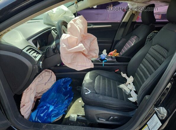 3FA6P0H71GR185733 2016 FORD FUSION Черный Вид салона спереди